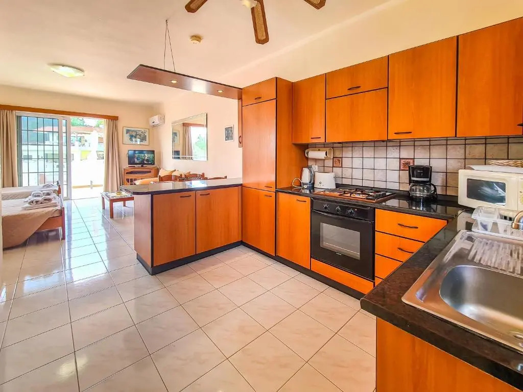Colonial Studio/Apartment