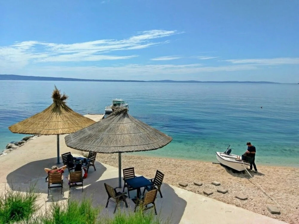 A6 - apt With 2 Balconies, 5 min Walking to Beach