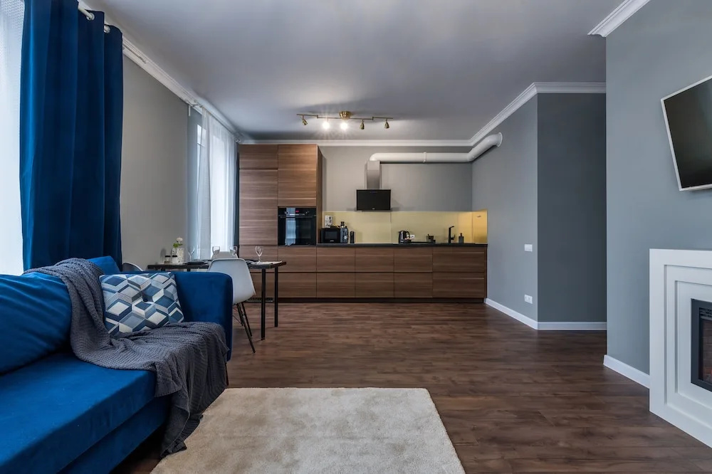 One Bedroom Luxury Apartment-Двухкомнатная квартира у метро Фрунзенская