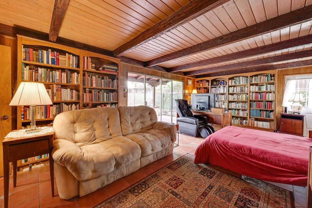 Southern California Vacation Rental: Private Pool!