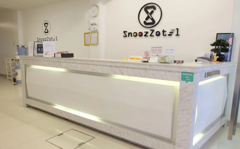 SnoozZotel