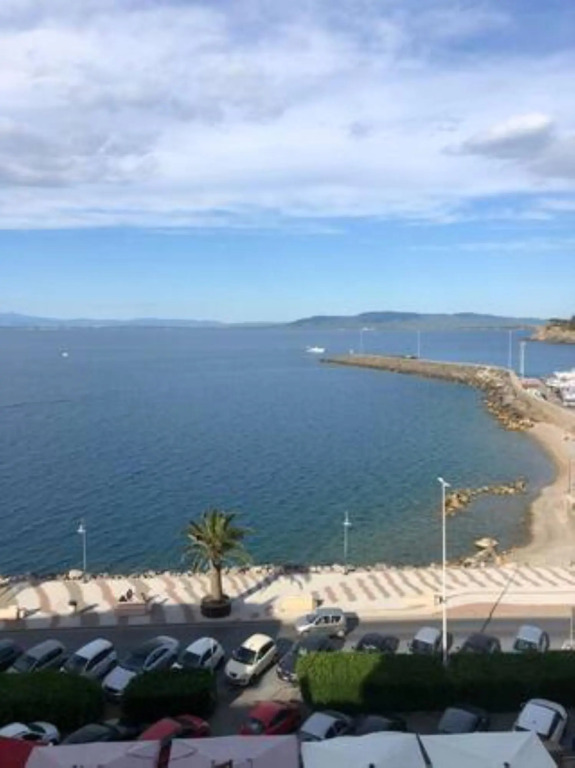 Centrally located apartment with sea view-casetta Annunziata