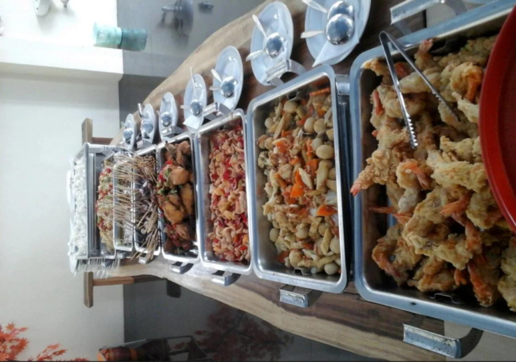 Mahkota Hotel Genteng
