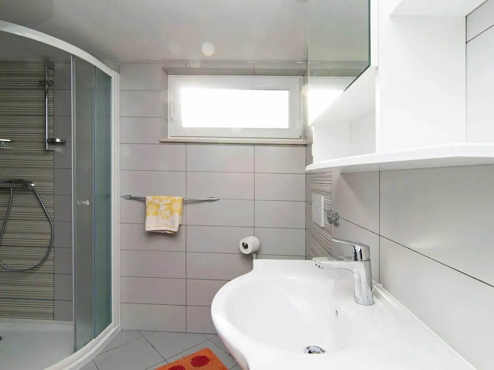 Spacious Apartment in Zecevo Rogoznicko With Terrace