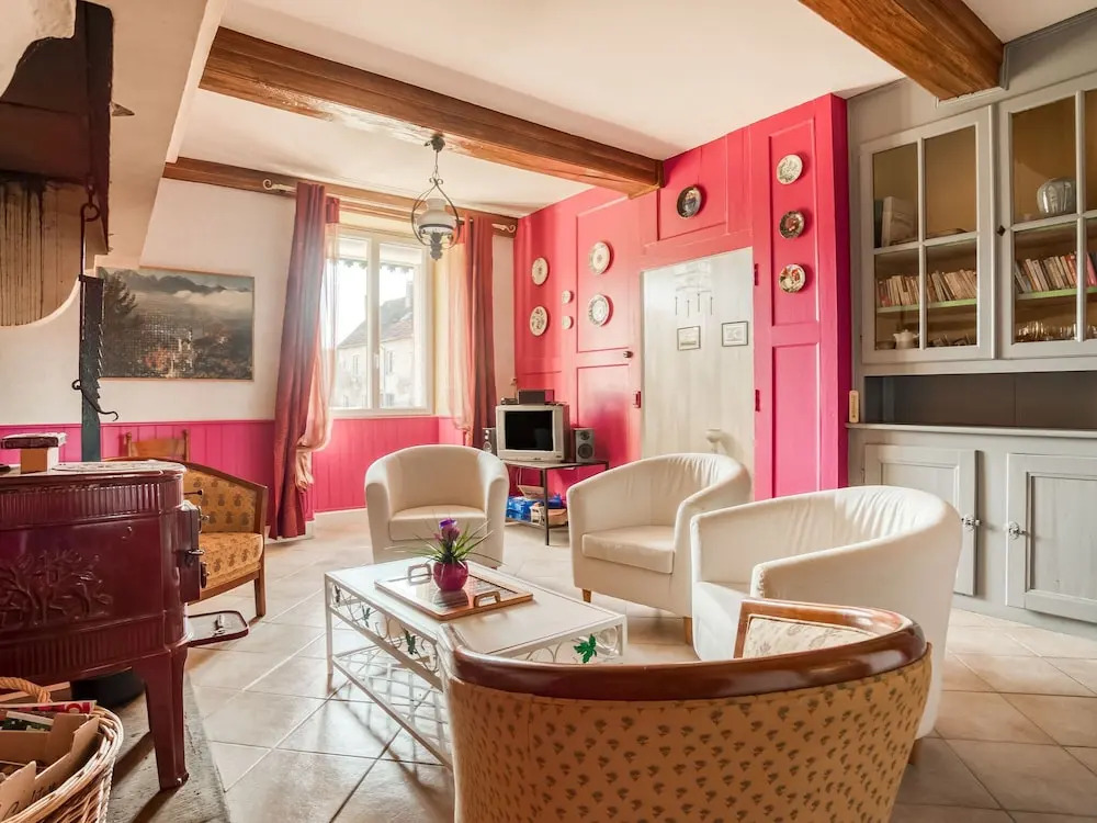 Two Unicorn Cottage
