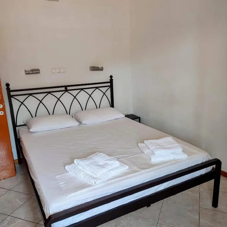 Maroudas Stavros Apartments