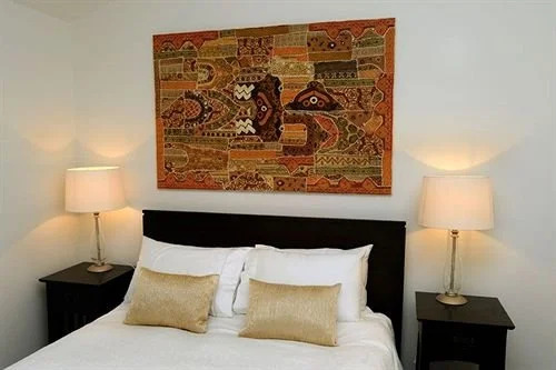 Hilltop Lodge Bed And Breakfast