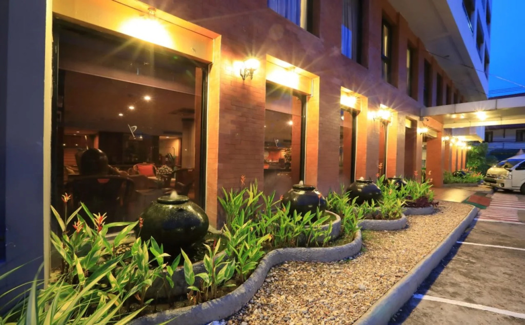 Pin Hotel