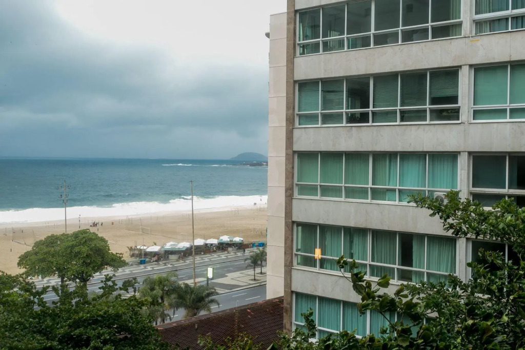 Duplex A 80m Da Praia De Copacabana | Rpu 72/811