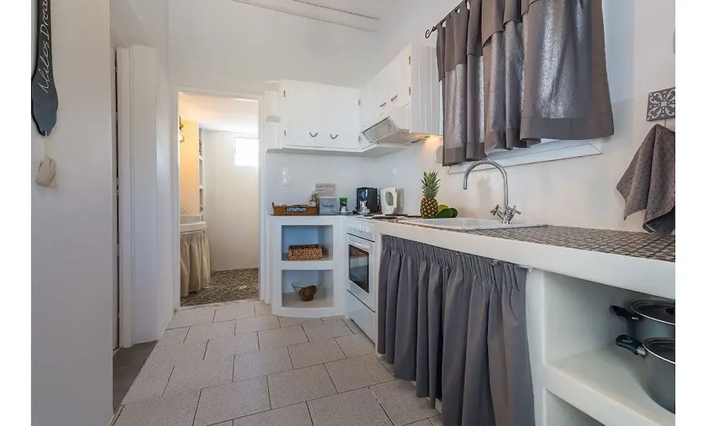 Seashell Mandrakia Sea view