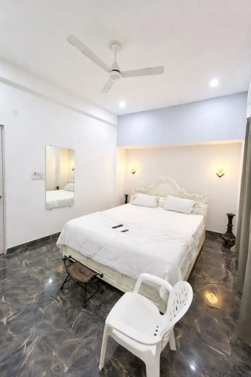Hotel O FOURTEEN