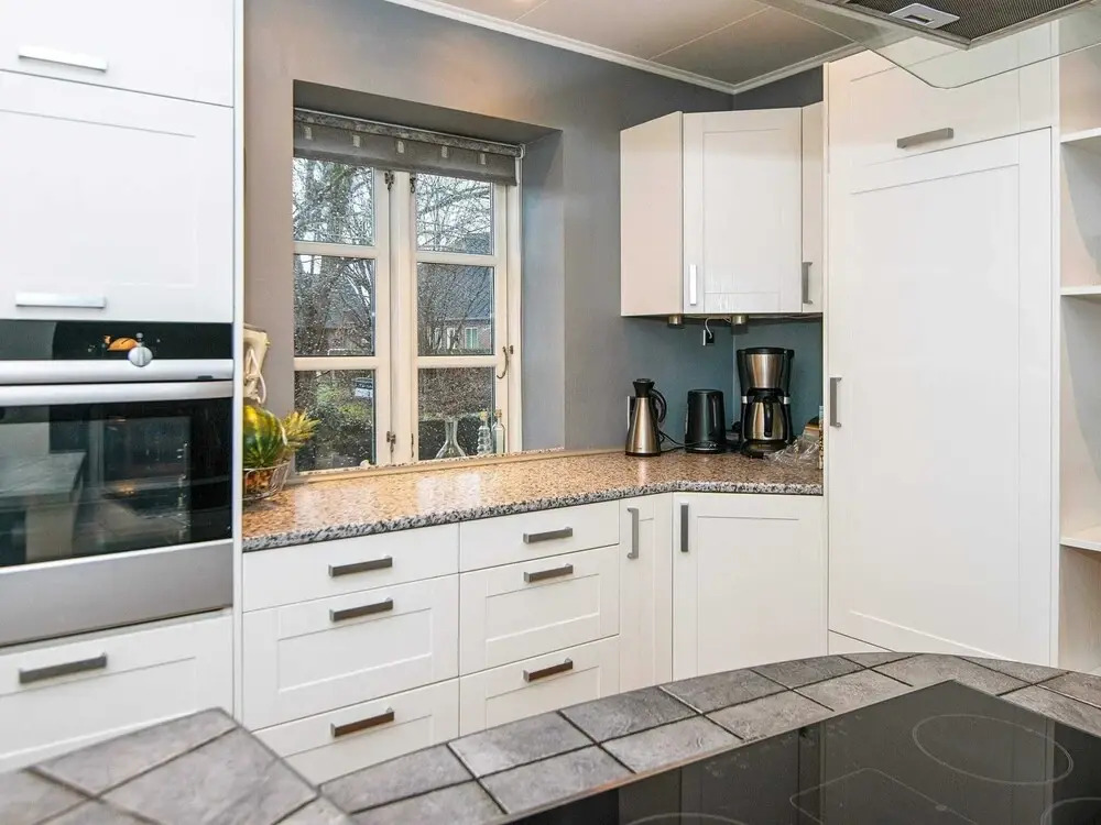 6 person holiday home in Broager