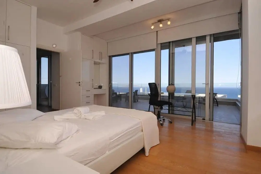 Theseus Beach Apartment