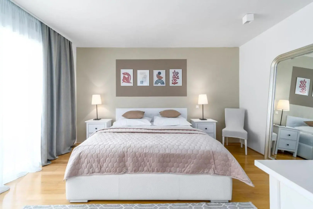 Villa Nina with private 32 sqm heated pool, 5 bedrooms, fun zone, 850m from the beach