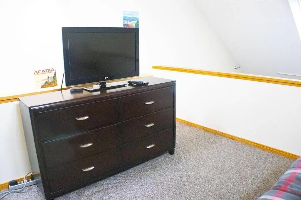 Premier Condo completely renovated Highridge C8