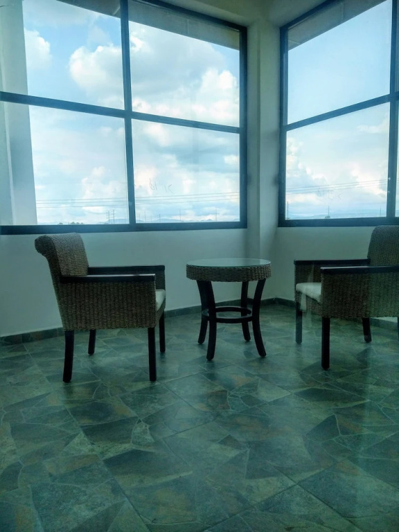 Hotel Reco Inn