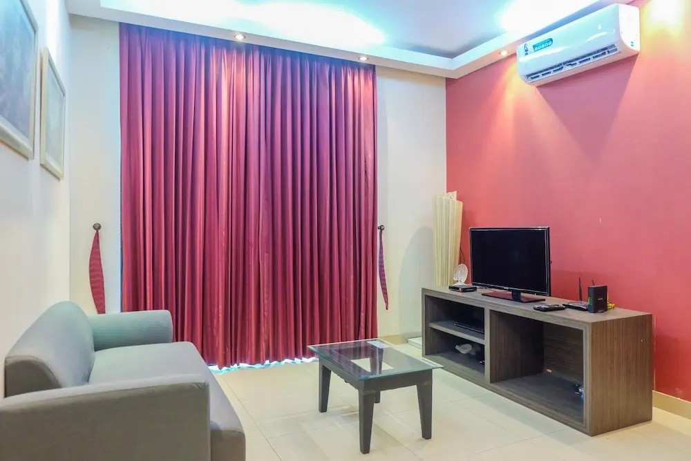 1BR @ Hampton's Park Apartment