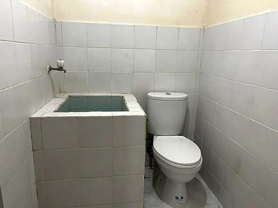 OYO 90812 Hayza Residence Syariah