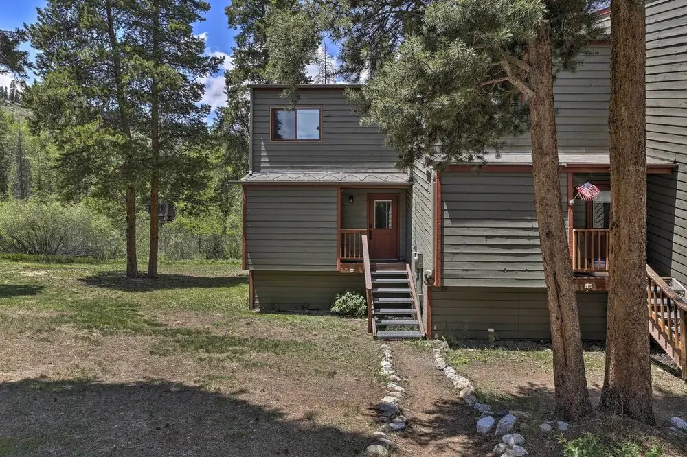 Sauna, Deck & Fire Pit: Breckenridge Townhouse!