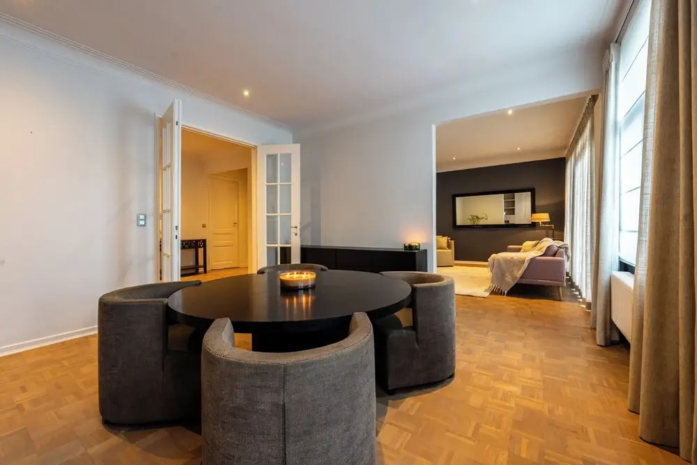 Villa Euphrosina boutique verblijf met verwarmd zwembad, sauna, vlakbij het strand van Oostende