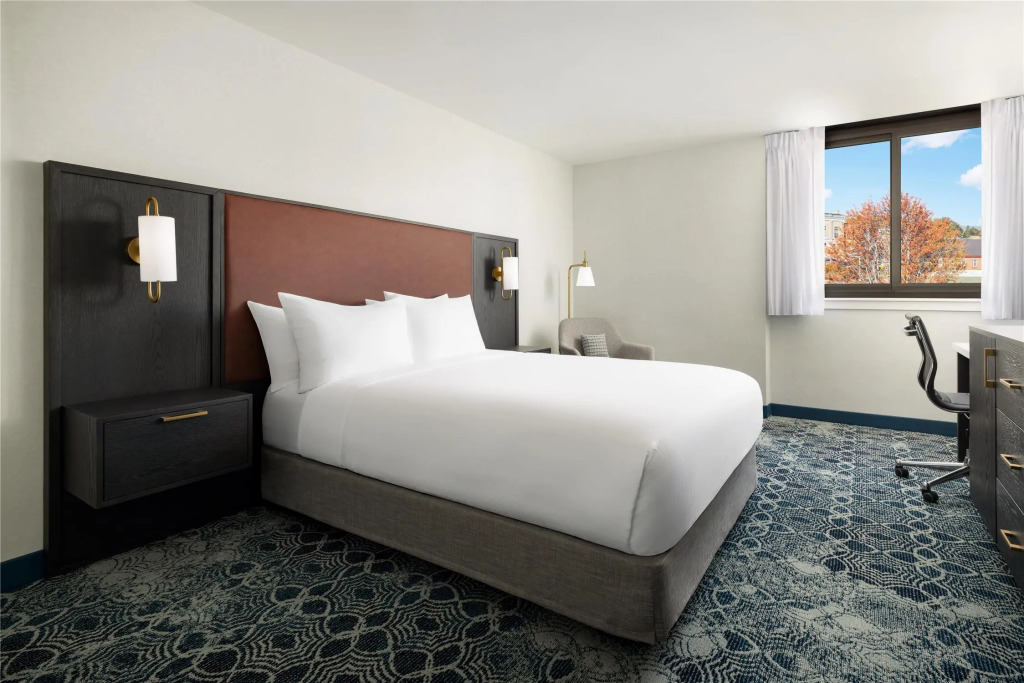Doubletree By Hilton Concord Downtown