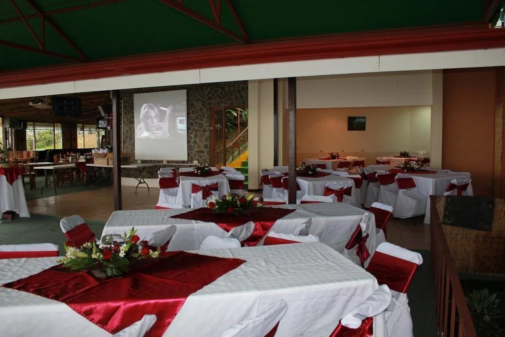 Paradise Inn