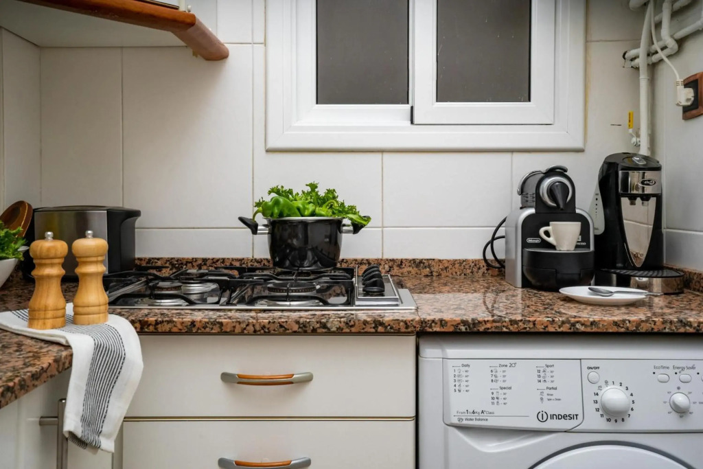 FridaysFlats, Cozy & Quiet - 2 bedroom flat near sagrada familia