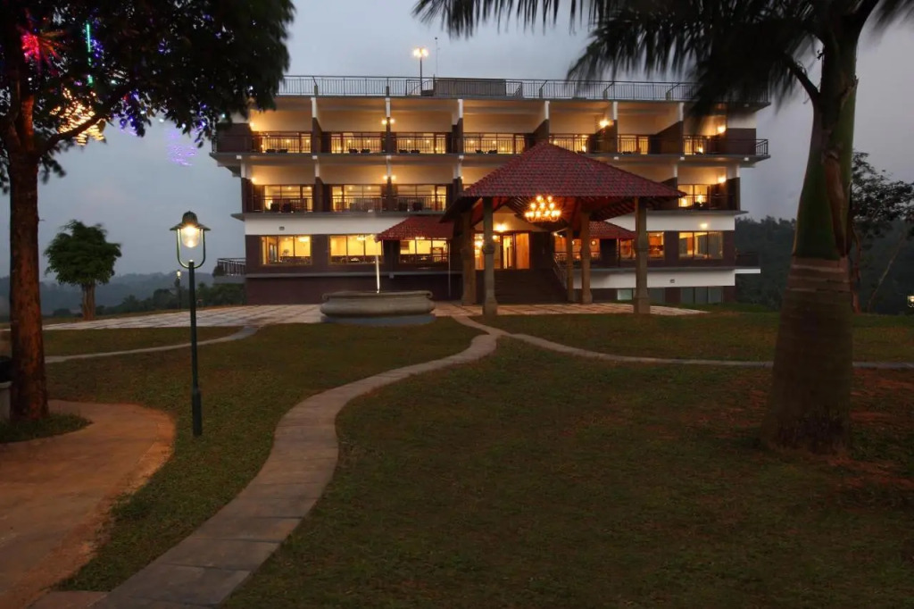 Arayal Resorts: A Unit of Sharoy Resort, Wayanad
