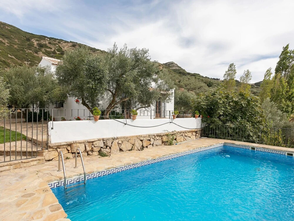 Cottage in Antequera with Pool near El Torcal