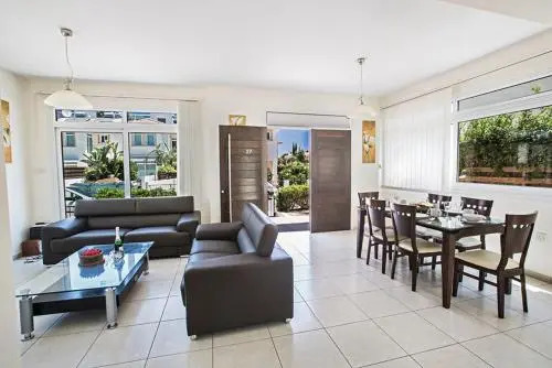 Beautiful 5 Star Holiday Villa in a Prime Location in Protaras, Book Early To Secure Your Dates, Protaras Villa 1257