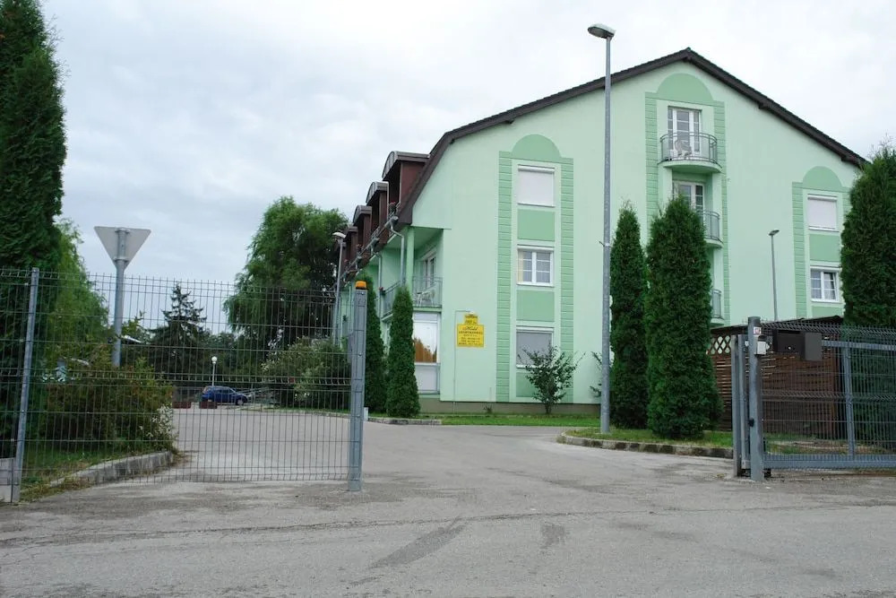 HoldLux Green Keyless 0-24 Apartman