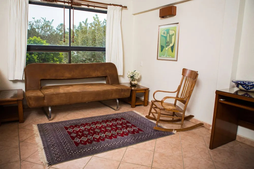 Casa Bugambilia, Un Pequeño Hotel en Tepoztlán