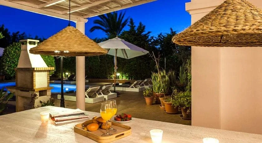Villa Wicker