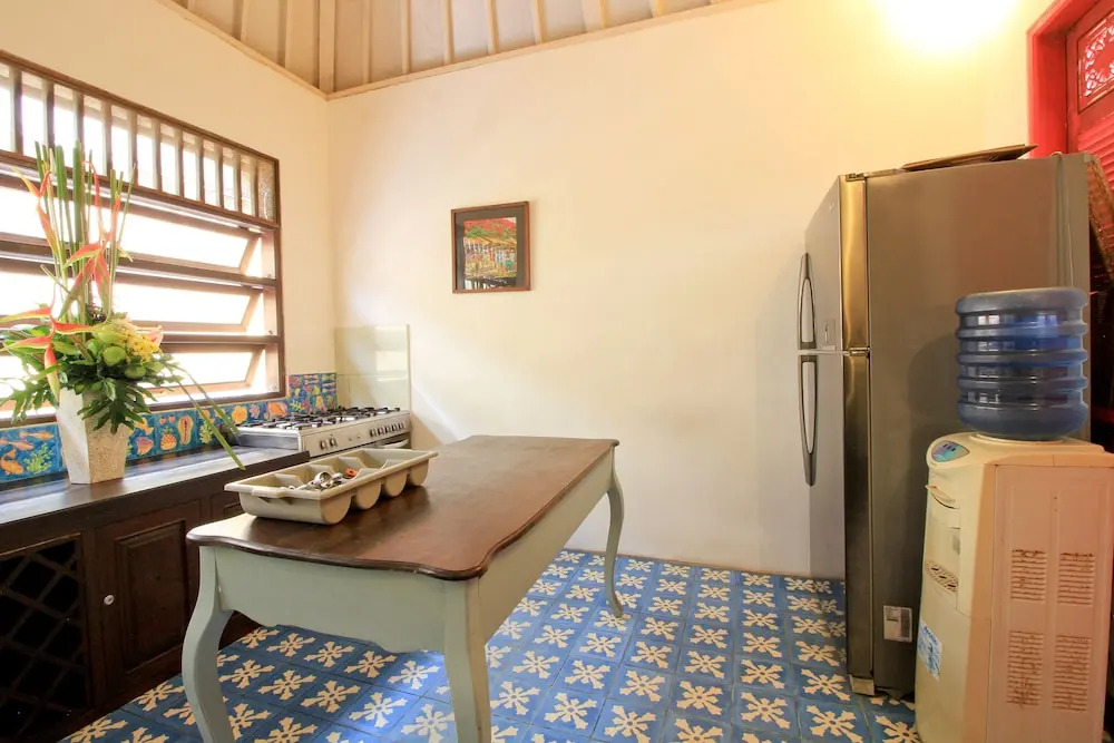 Villa Mimpi - Spacious Luxury 1BR Villa with Pool, 350m from the Beach