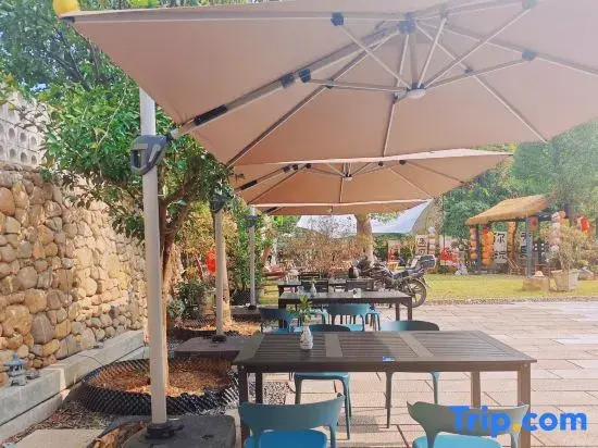 Petrichor Tea Lodge