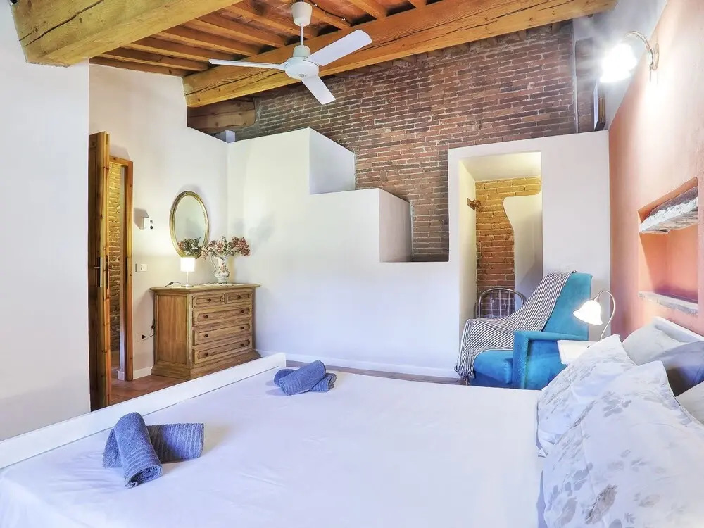 Luxurious Cottage in Palaia With Pool