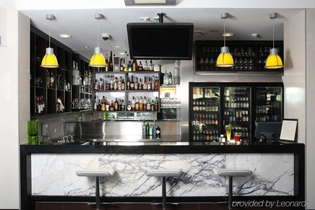 Jephson Hotel & Apartments