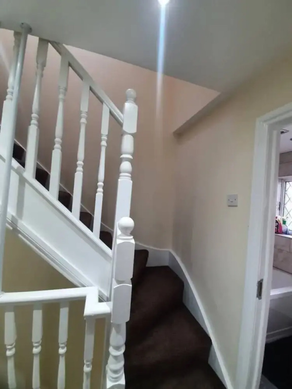 Lovely 5-bed House in Essex