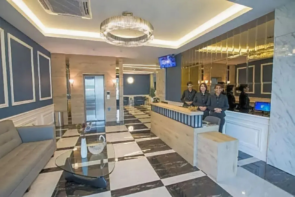 Redpine Boutique Hotel