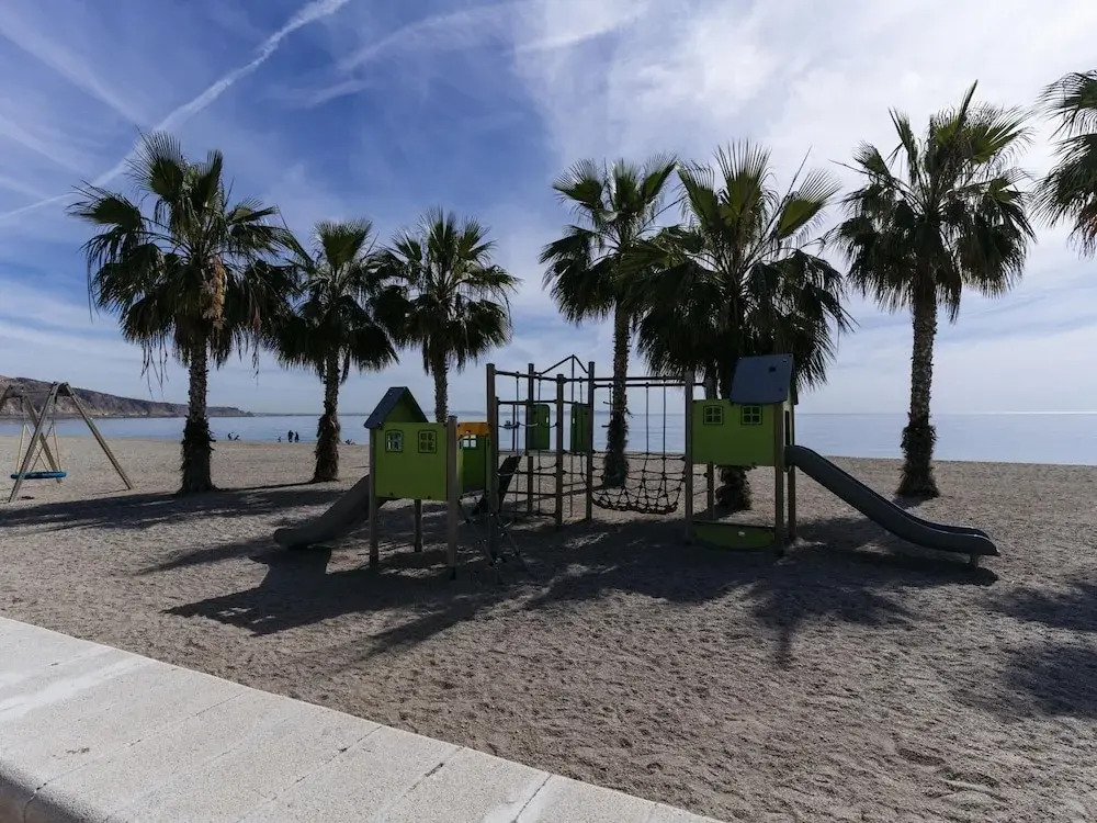 Charming Apartment in Aguadulce near Sea