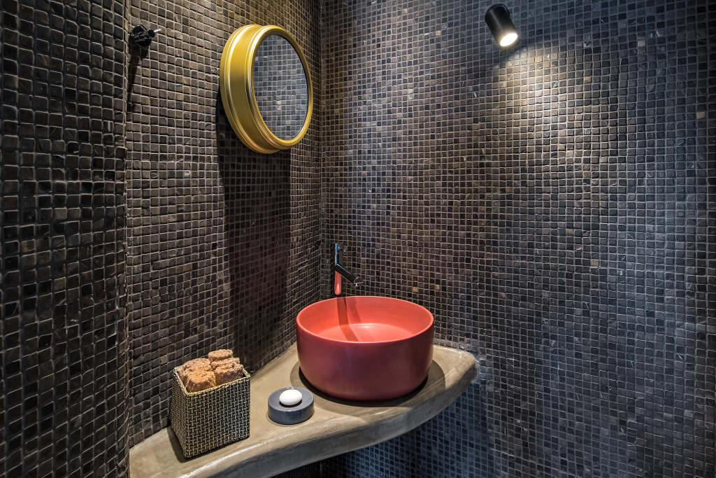 Athina Luxury Suites