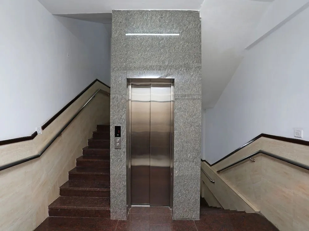 OYO 33014 Bhagwati Palace Guest House