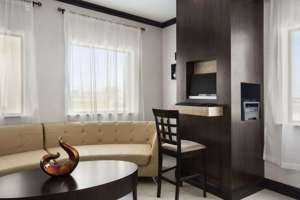 Horizon Inn & Suites