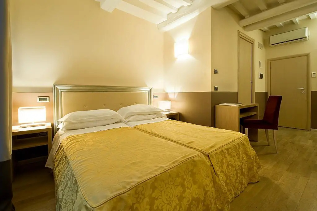 Hotel Alexander