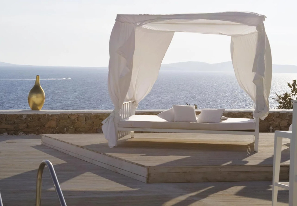 Suntouch Suites ‘’by Checkin’’ Adults Only