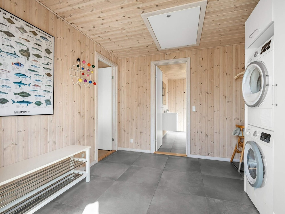Luxury Beach House in Henne