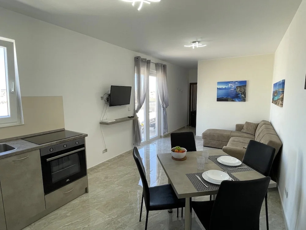 The Willows Penthouses with Jacuzzi