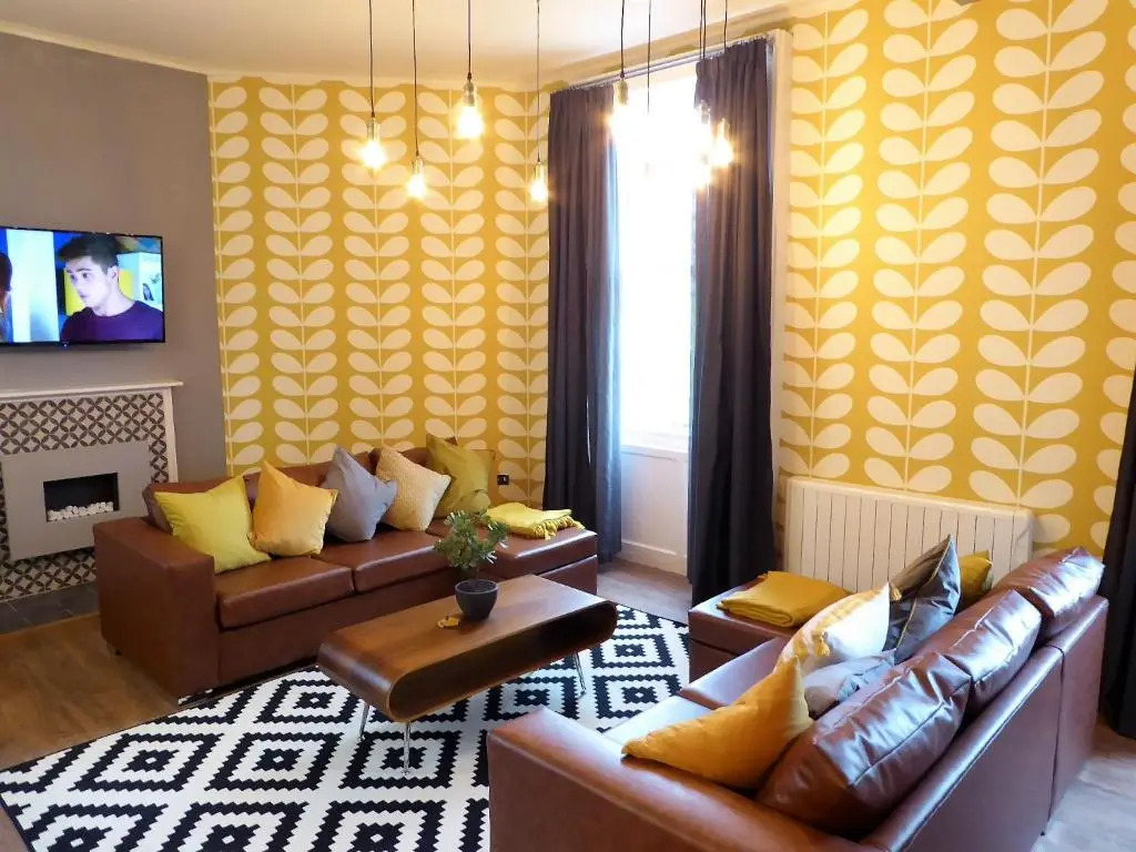 The Broderick at Claremont Apartments