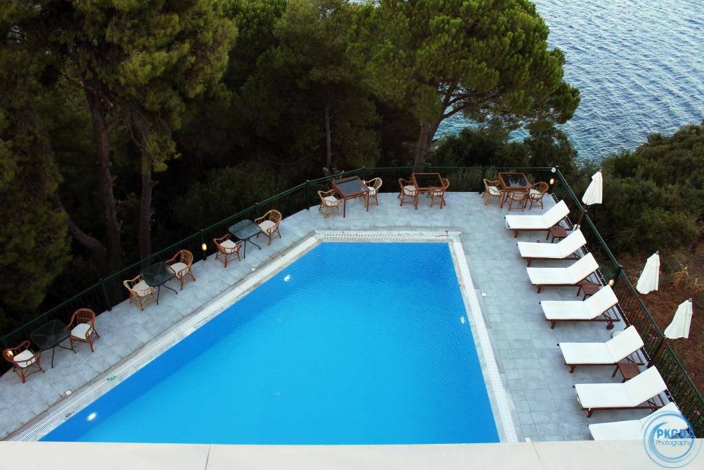 Aliki Hotel