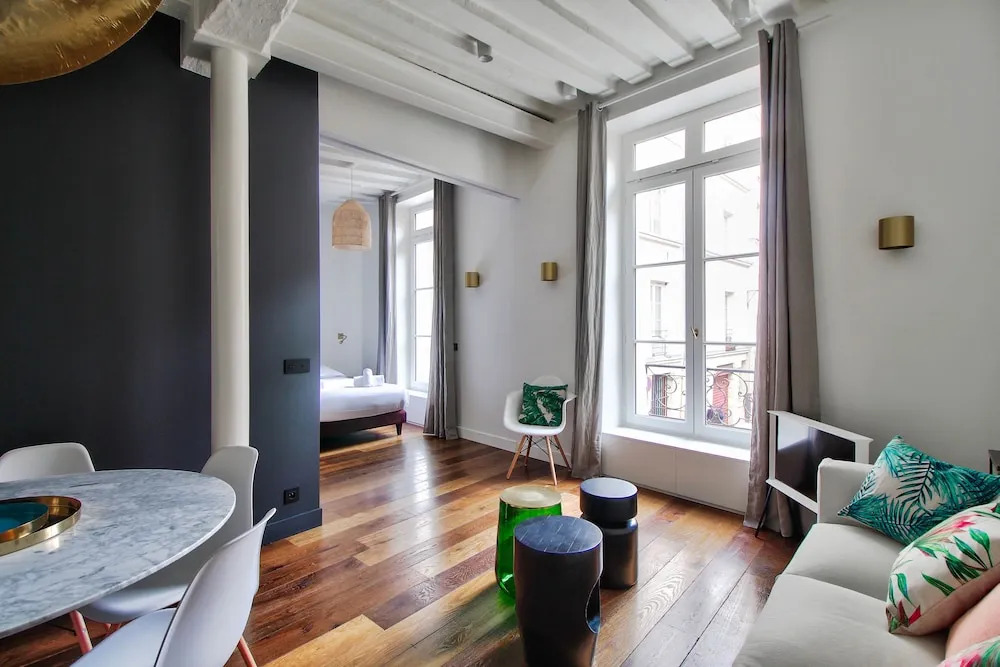 Luxury apt in the heart of Paris - 2BR